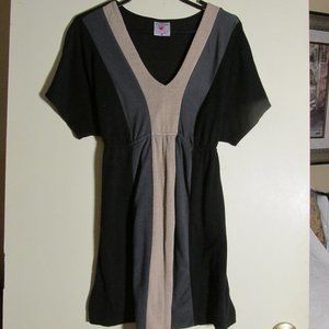 Two Hearts Maternity V-neck Tunic Dress